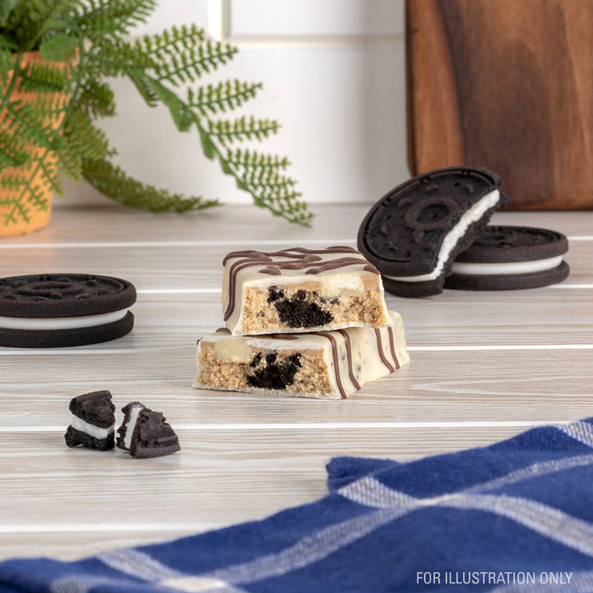 dipped-cookies-and-cream-protein-bars-k6 15807_QN_USA_ProteinBar_CAC_InterimAssetUpdate_Digital-Dipped-ProductCarouselSet_Tabletop1.jpg